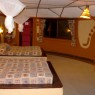 Los interiores de los bungalows son amplios y confortables en el Amboseli Sopa Lodge
