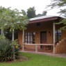 Las habitaciones del Ngorongoro Farm House son bungalows individuales o adosados