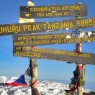 El Kilimajaro con sus 5.895 metros sobre el nivel del mar es el techo de África
